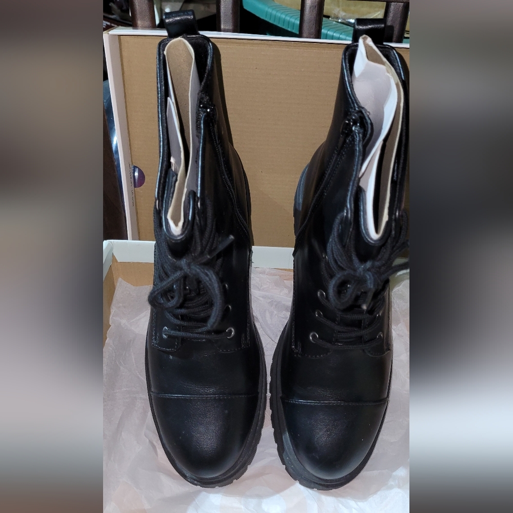 SO Jupiter Women's Size 11 Faux Leather Black Combat Boots